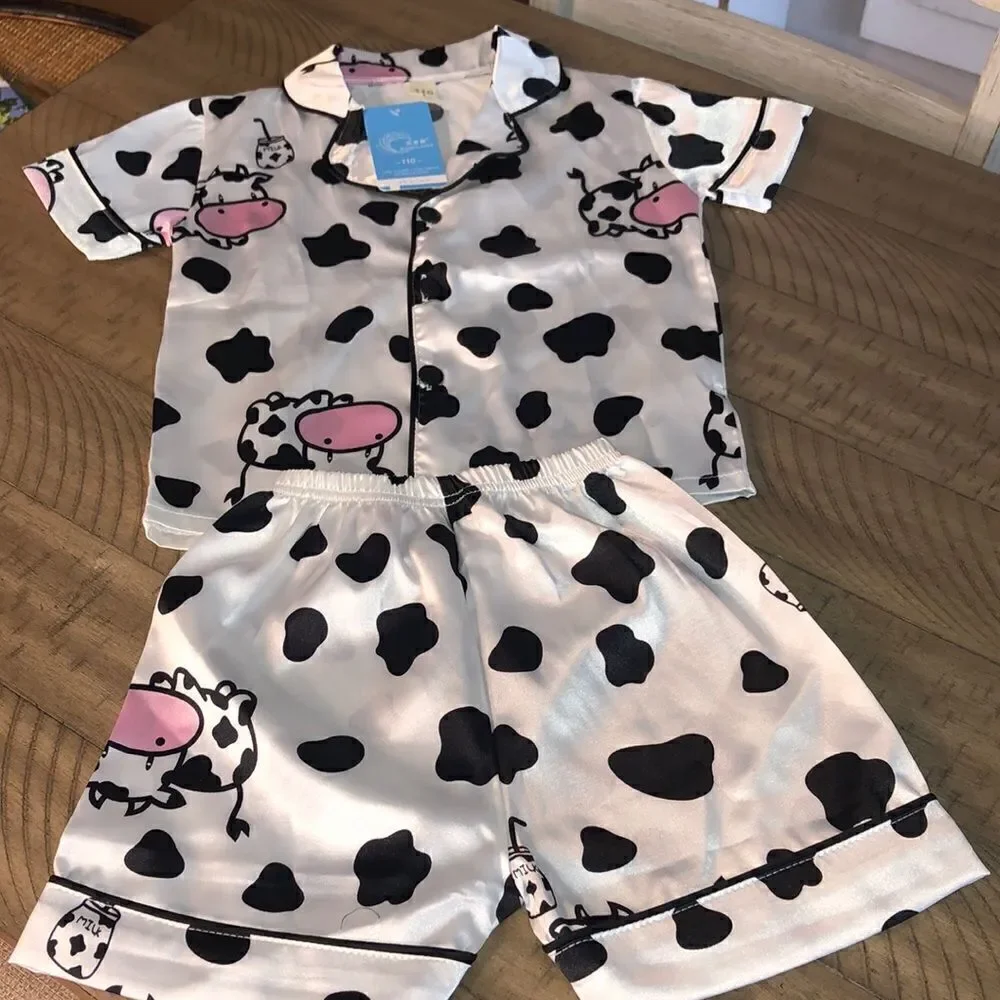 Moo 🐮 cow 🐄 Comfy Costume, sleep 😴 wear or playtime Soft poly stretch spandex